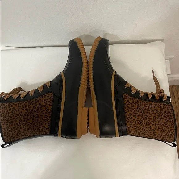 Lands End Leopard Print Lace-Up Lined Duck Boots Size 9 EUC - Picture 4 of 9